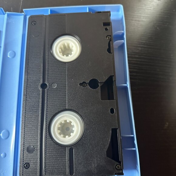 The Littlest Angel VHS Tape Family Home Entertainment Animated Childrens Movie - Picture 5 of 5